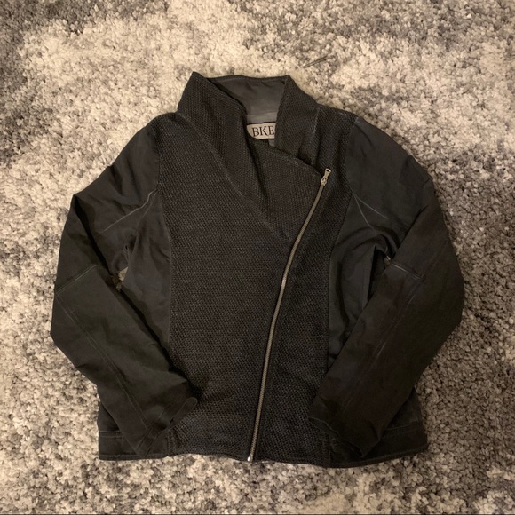 Buckle Side ZIp Jacket - Picture 14 of 14